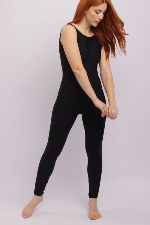 Macacão Moon Preto Força