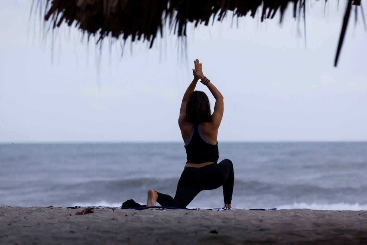 Fibra Natural ou Fibra Sintética Sustentável: Qual a diferença? - inayoga