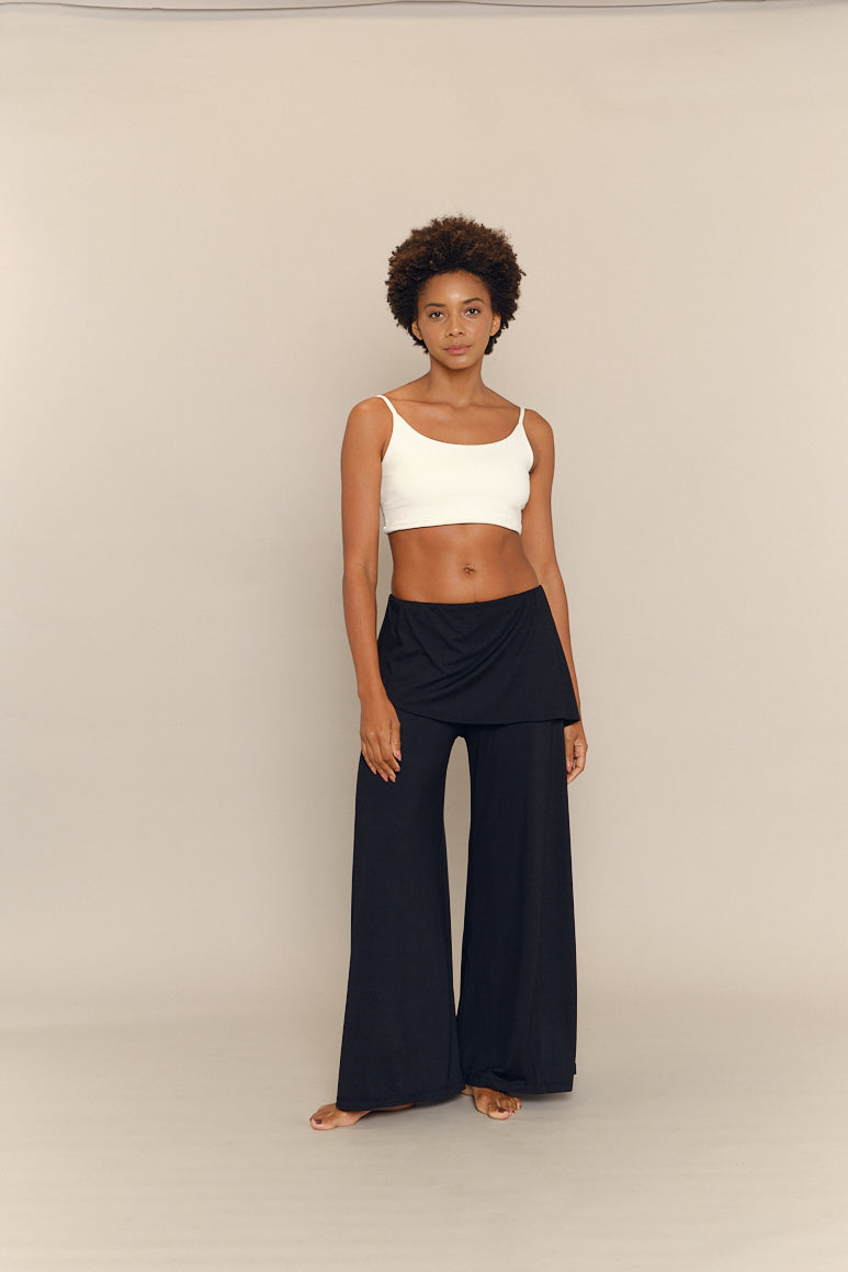 calca pantalona Ina yoga preta 