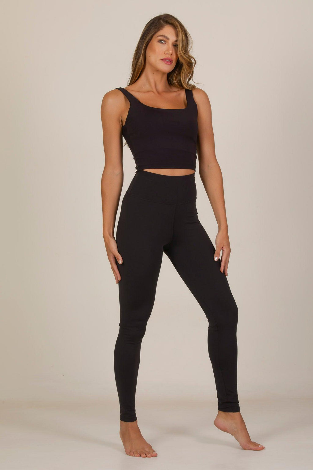 Cropped Square Preto Força - inayoga