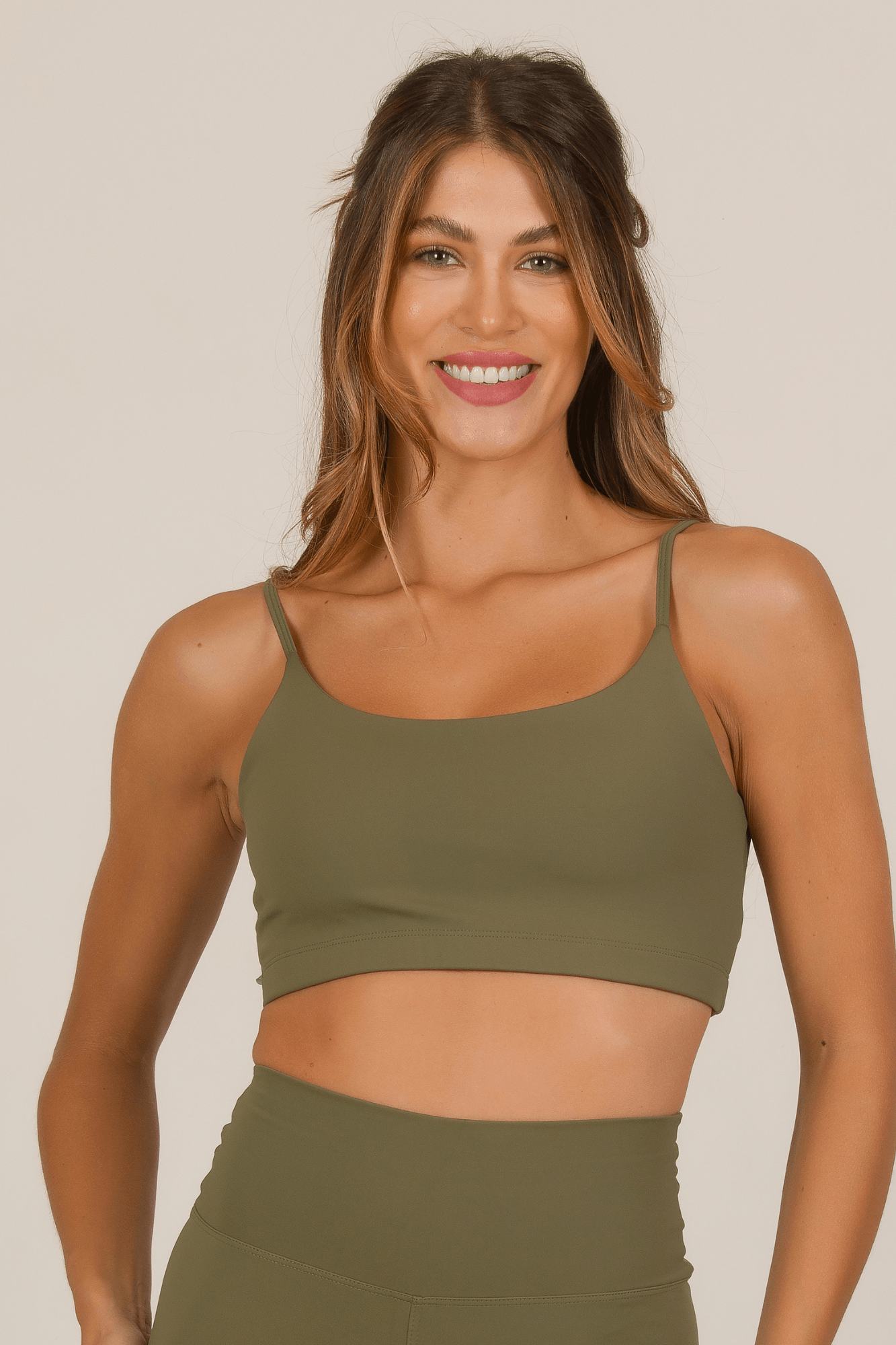 Top Básico Oliva Esperança - inayoga